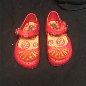 Mini Melissa size 6 shoes. Great condition!